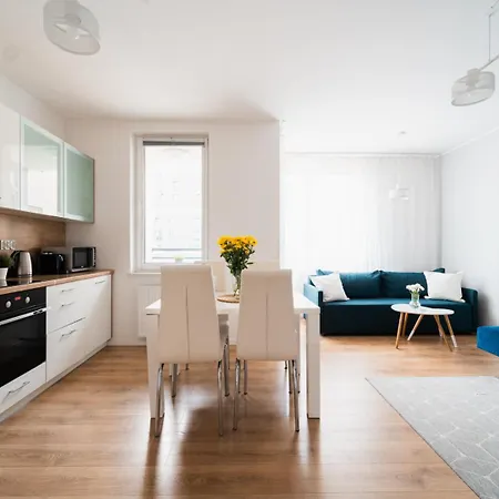 - Near Sky Tower - Private Parking Appartamento