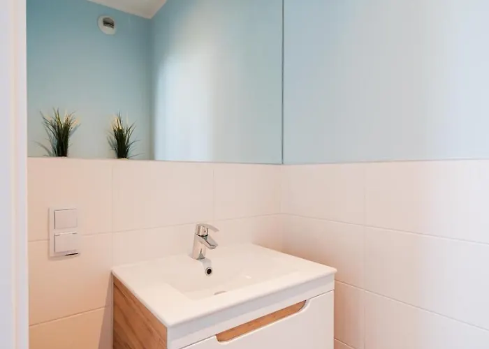 - Near Sky Tower - Private Parking * 弗罗茨瓦夫